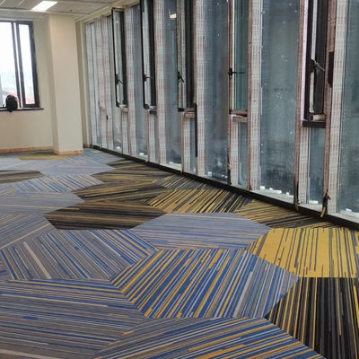 Commercial Room Plush Printed Luxury Carpet Piastrelle 50x50 60.96x60.96 Piastrelle Hotel Carpet
