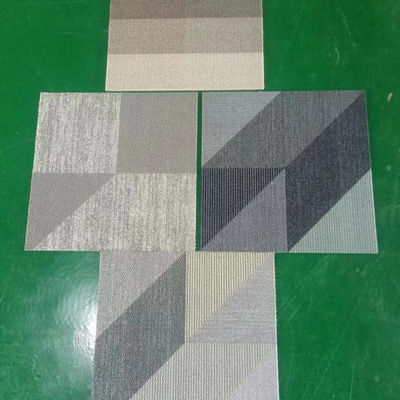 Piastrelle di tappeto stampate in nylon con supporto modulare