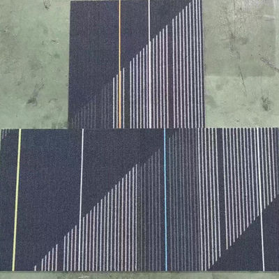 Loop Pile Luxury 100% Nylon Office Carpet Tiles 50x50cm Quadrati Peso della pila 620±20g/mq