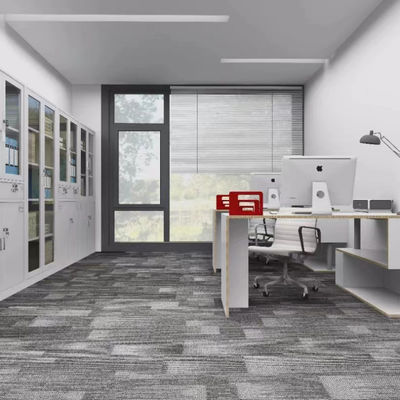 Spessore totale 6±1 mm 100% Nylon 50x50 Piastrelle per tappeti per ufficio Ambiente commerciale