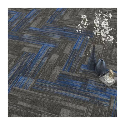 Piastrelle per tappeti per ufficio realizzate a macchina 50x50 cm Soluzione quadrata per pavimenti per uffici