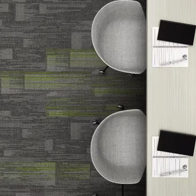 Piastrelle per tappeti per ufficio realizzate a macchina 50x50 cm Soluzione quadrata per pavimenti per uffici