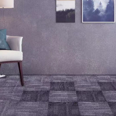 Tappeto per ufficio modulare in PP Piastrelle di tappeto rimovibili di lusso 50x50 con disegno puzzle