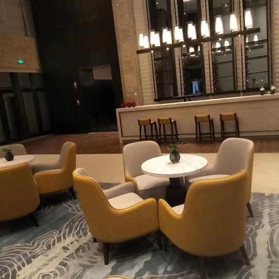 Tappeti stampati in colori e disegni vivaci per soggiorno o hotel