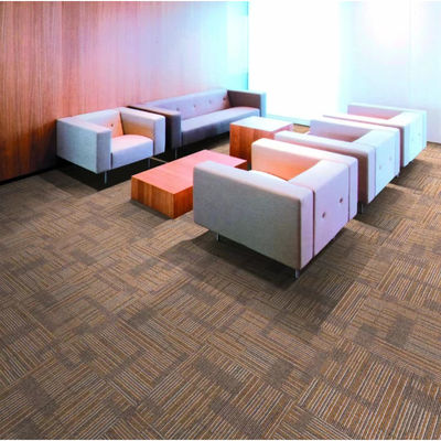 Piastrelle di tappeto facile da installare per la casa Luxury Removable 50x50 Office Modular Carpet