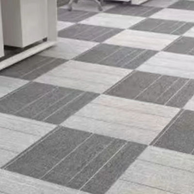 Piastrelle di tappeto in nylon rimovibili di lusso a colori puri per ufficio 50x50 Modulare e di design