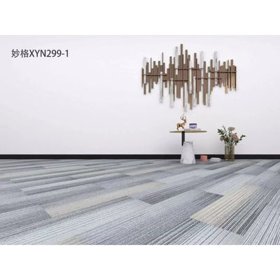 Piastrelle antiscivolo per tappeti 50x50 scelta professionale per pavimenti modulari per uffici