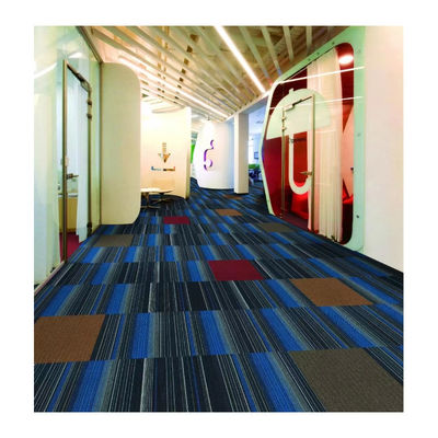 Peso complessivo 700-750g Luxury 100% Pp Carpet Tiles for Home 50x50cm Quadrati
