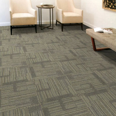 Commercial Office Modular PE Backing Carpet Tiles 50x50 con puzzle a modello quadrato