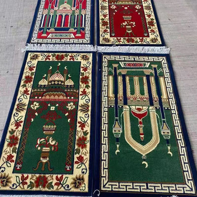 Tapis di moschea morbido da parete a parete in molti colori con modello di puzzle e forma rettangolare