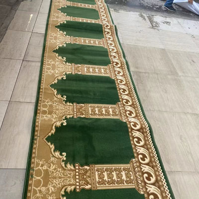 Tapis di moschea morbido da parete a parete in molti colori con modello di puzzle e forma rettangolare