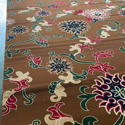 Moquette in stile moderno in molti colori e rivestimento morbido per il pavimento