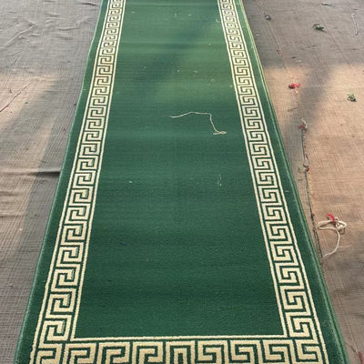 Tappeto di moschea su misura Disegno di pila media per lo spazio di preghiera musulmano moderno