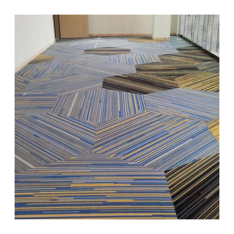 Commercial Room Plush Printed Luxury Carpet Piastrelle 50x50 60.96x60.96 Piastrelle Hotel Carpet